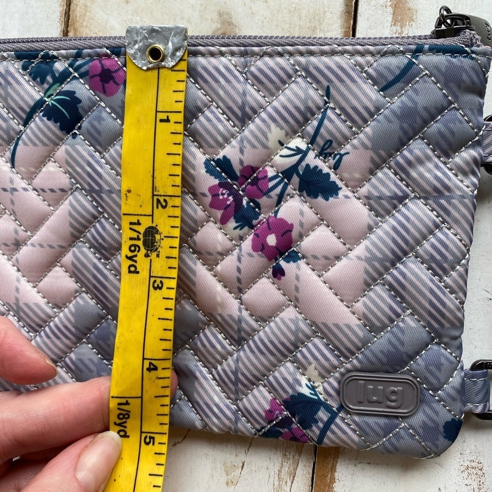 LUG Peekaboo Quilted Wristlet MINT wallet purse casual travel NWOT - Picture 7 of 10